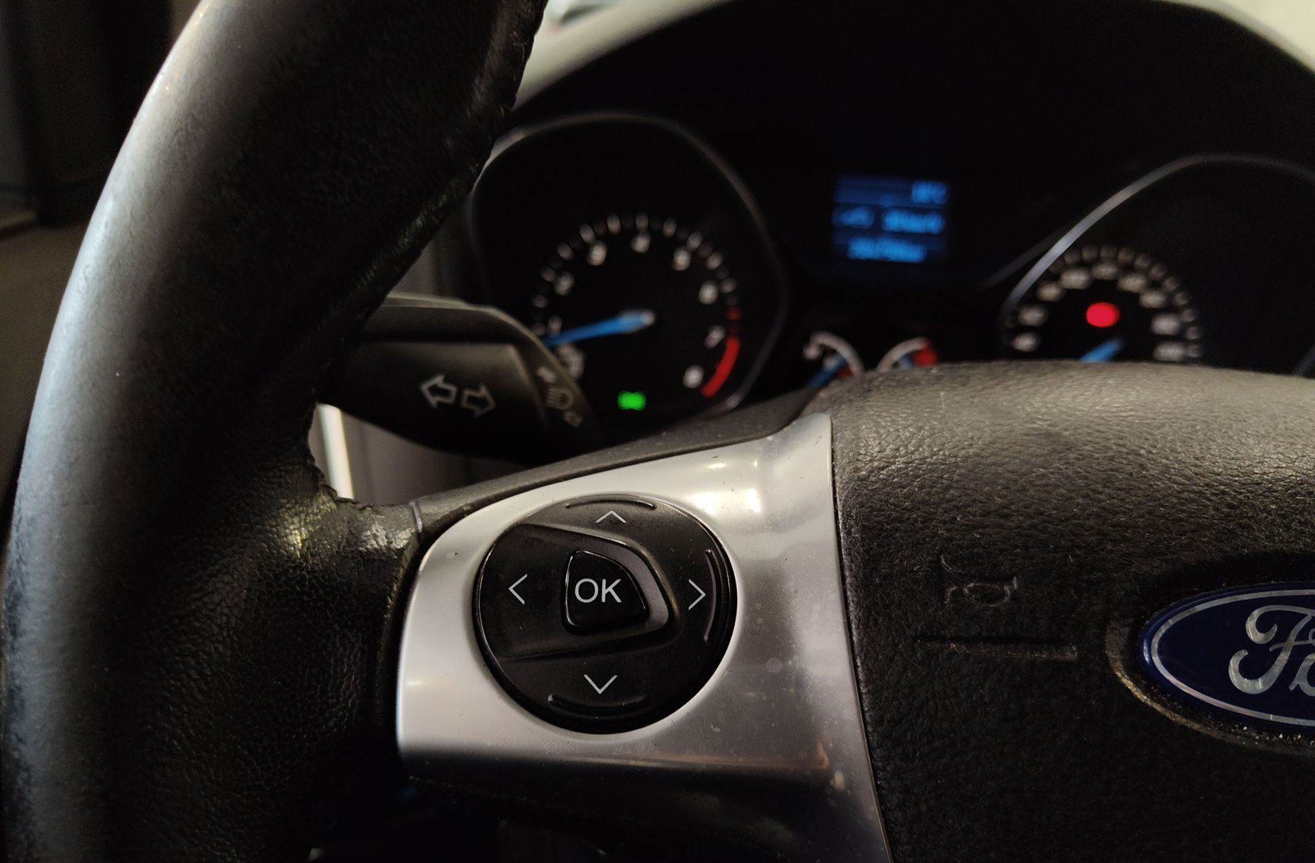 Ford Focus 1.0 EcoBoost Edition - foto 21