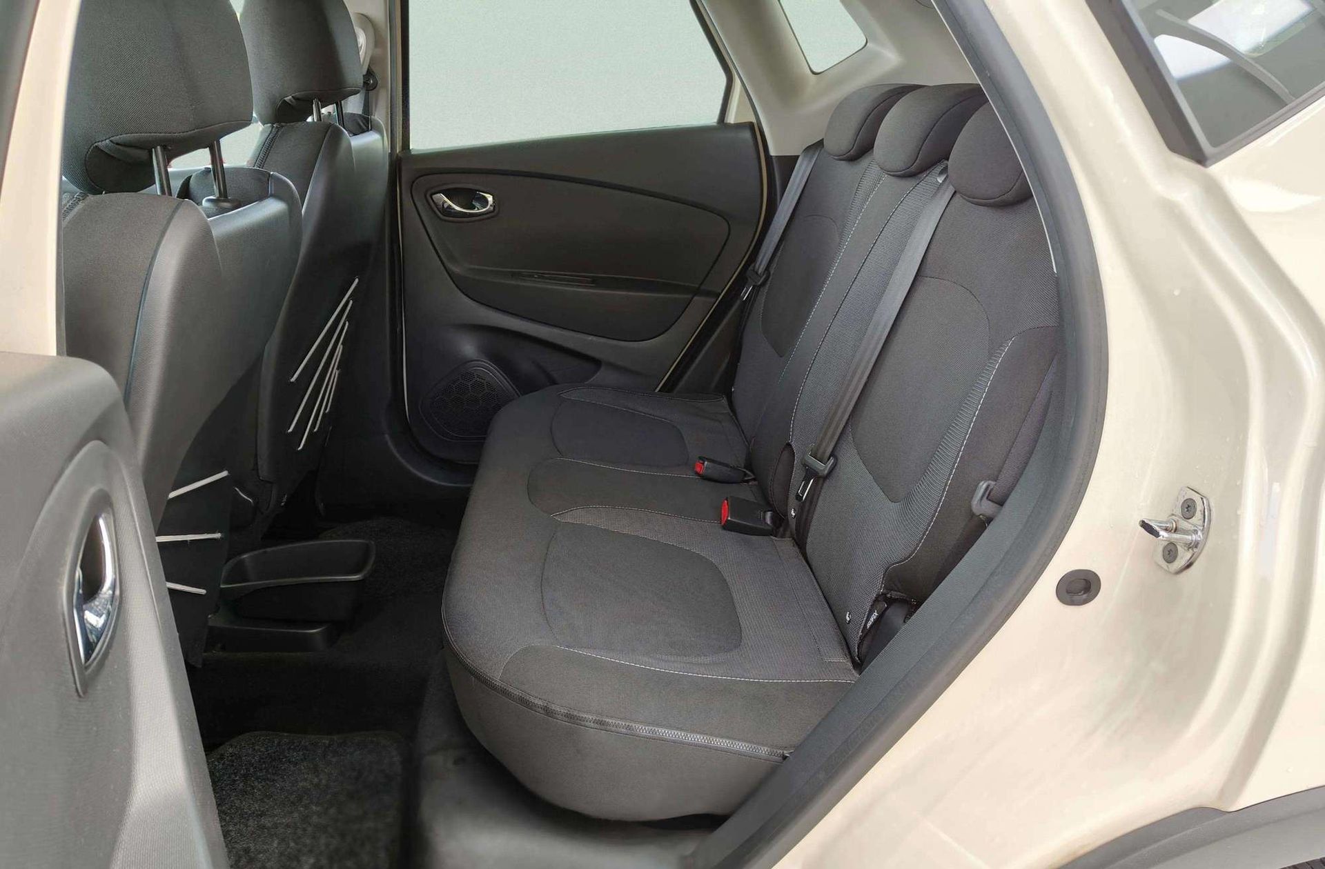 Renault Captur Zen Energy TCe EDC - foto 12