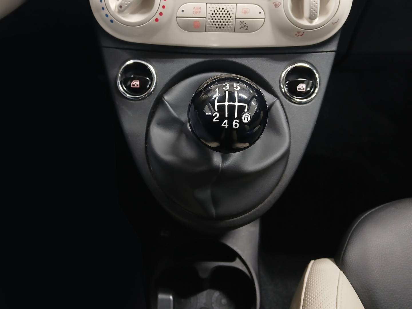 Foto Fiat 500C Fiat 500C 1.0 Hybrid Dolcevita (70 CV)