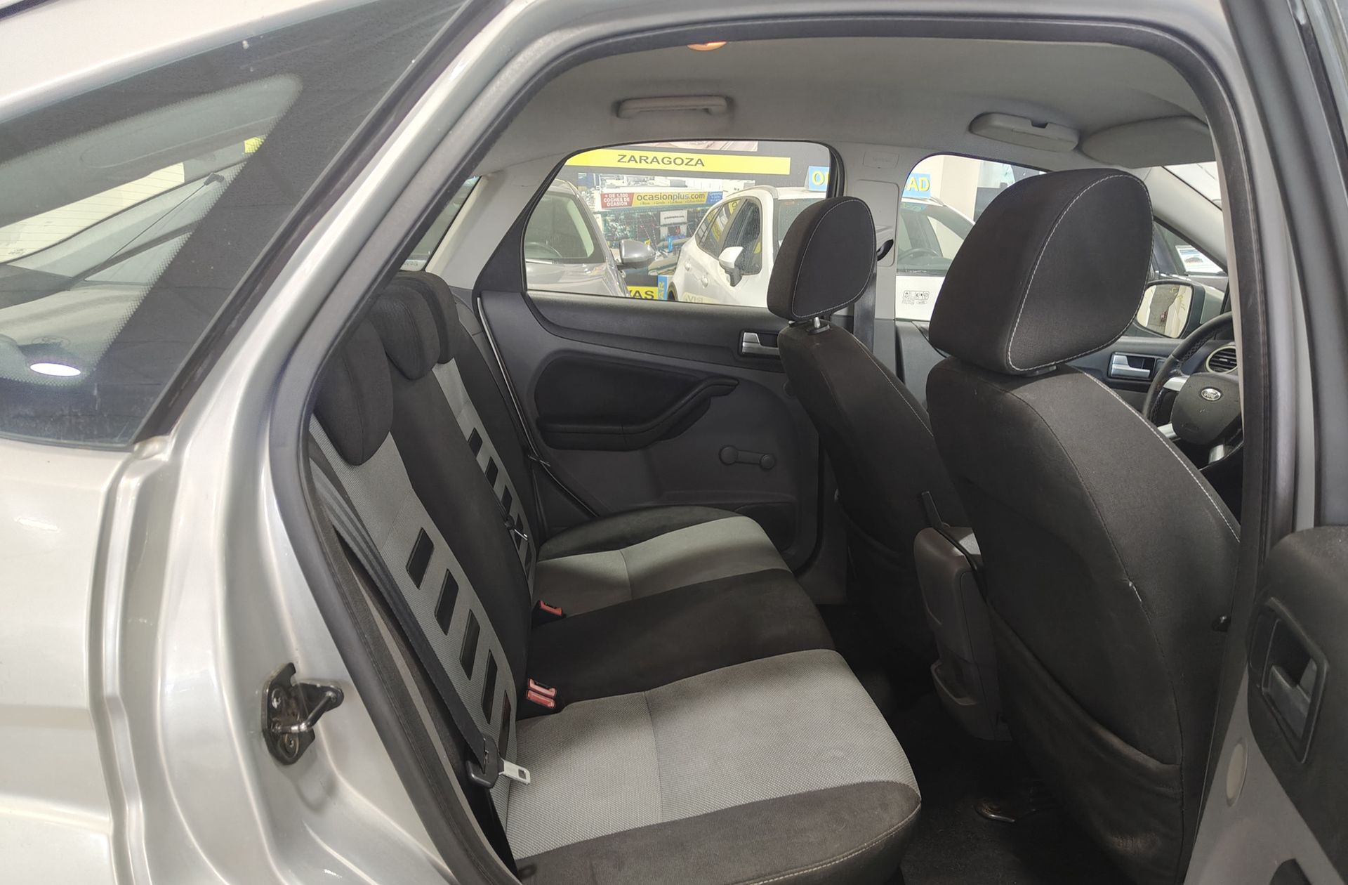Ford Focus 1.6 TDCi Trend - foto 14