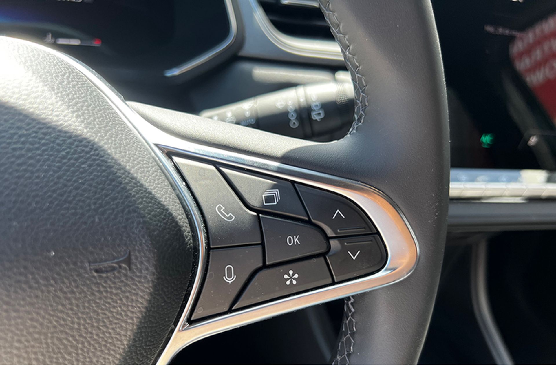 Renault Captur Techno TCe GPF - foto 22