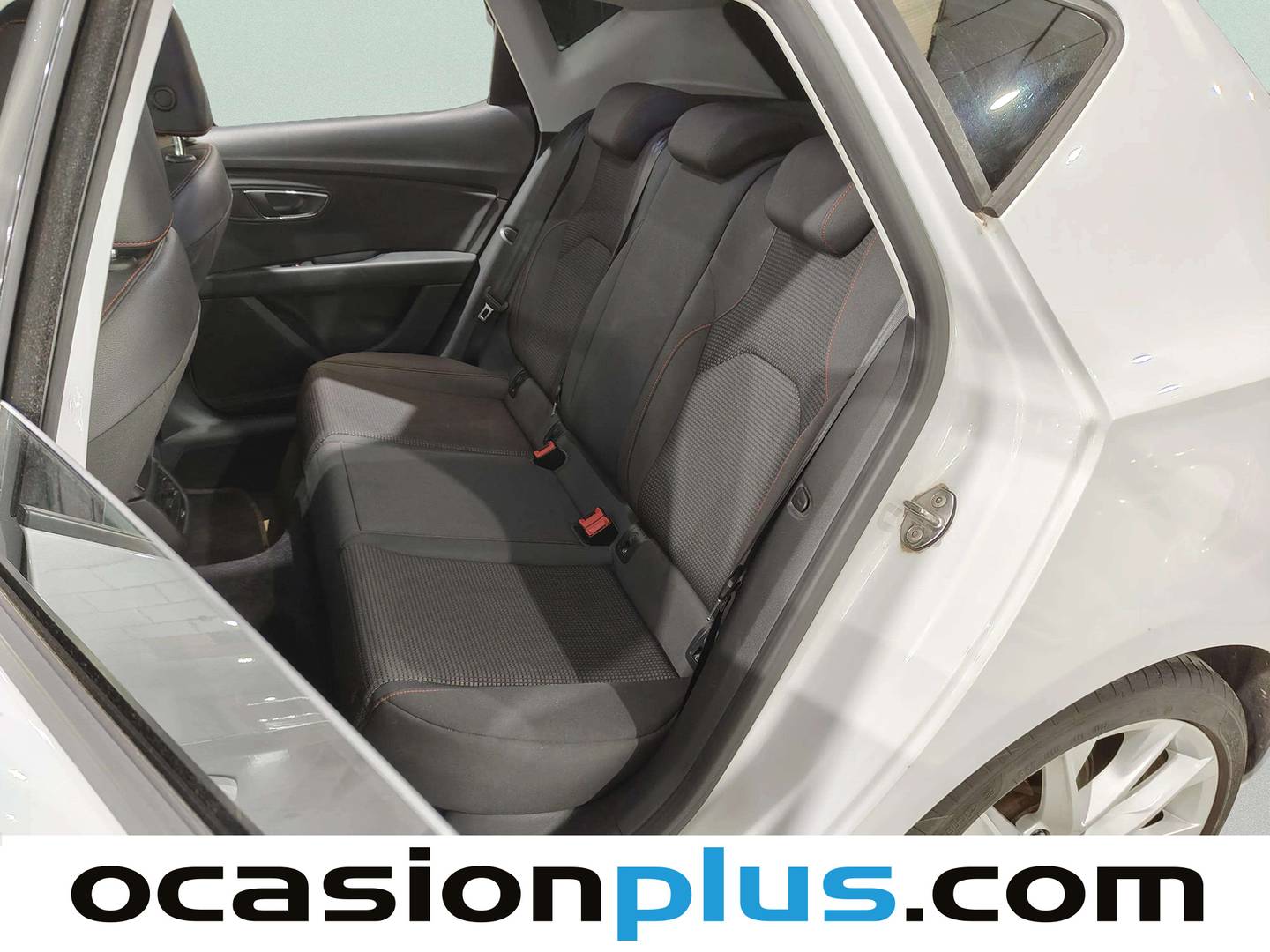 Foto asientos traseros Seat León Seat León 1.4 TSI S&S FR Plus (125 CV)