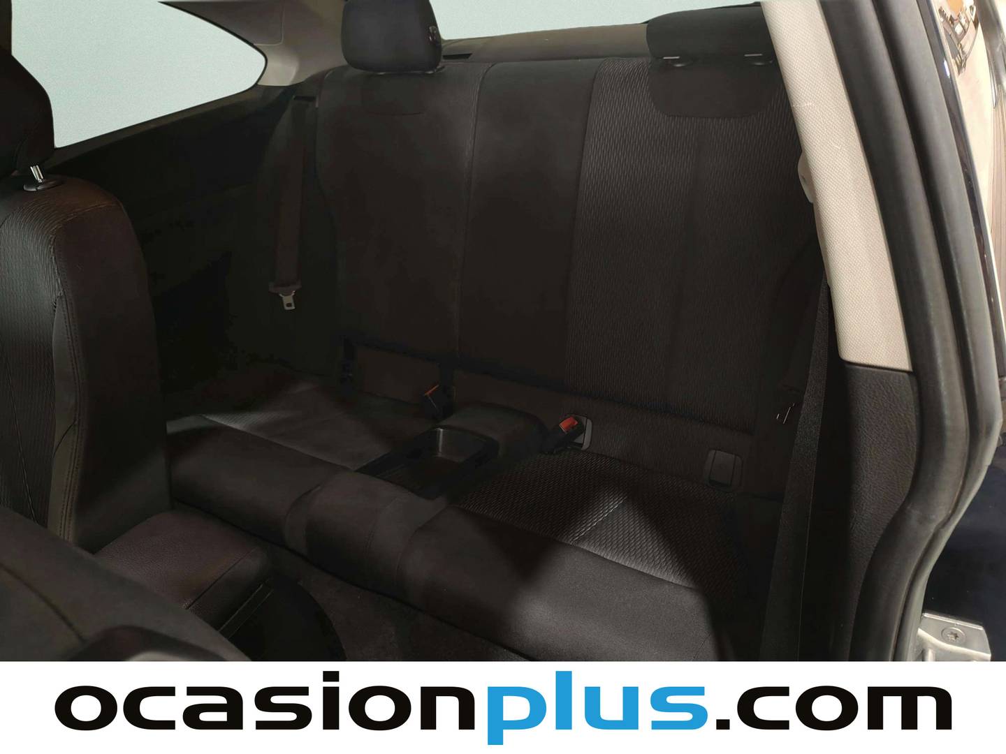 Foto asientos traseros BMW Serie 2 BMW Serie 2 218i Coupe (136 CV)