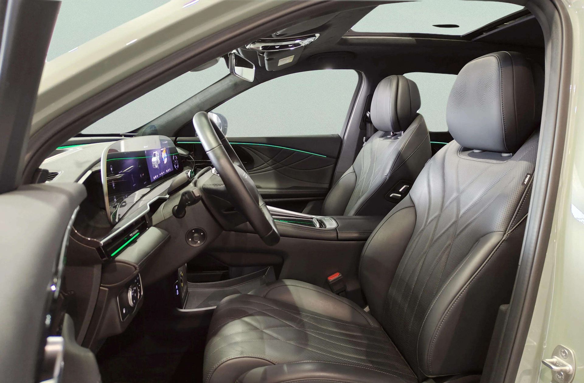Omoda 9 1.5 T-GDi SHS Premium AWD - foto 13