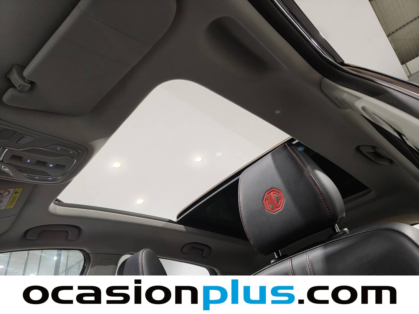 Extras y acabados del MG ZS MG ZS 1.0T Luxury (111 CV)