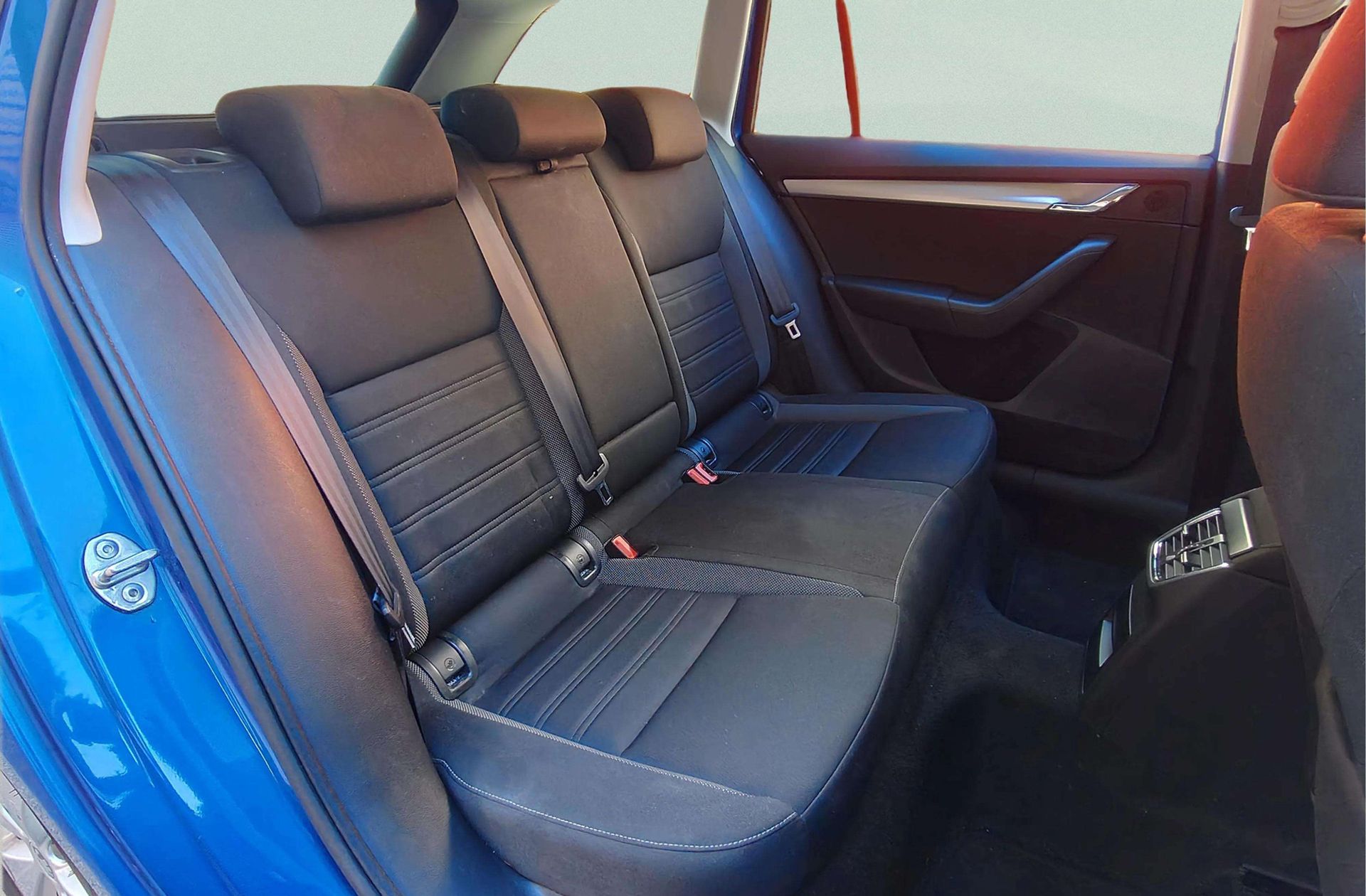 Škoda Octavia Combi 1.5 TSI Ambition - foto 16