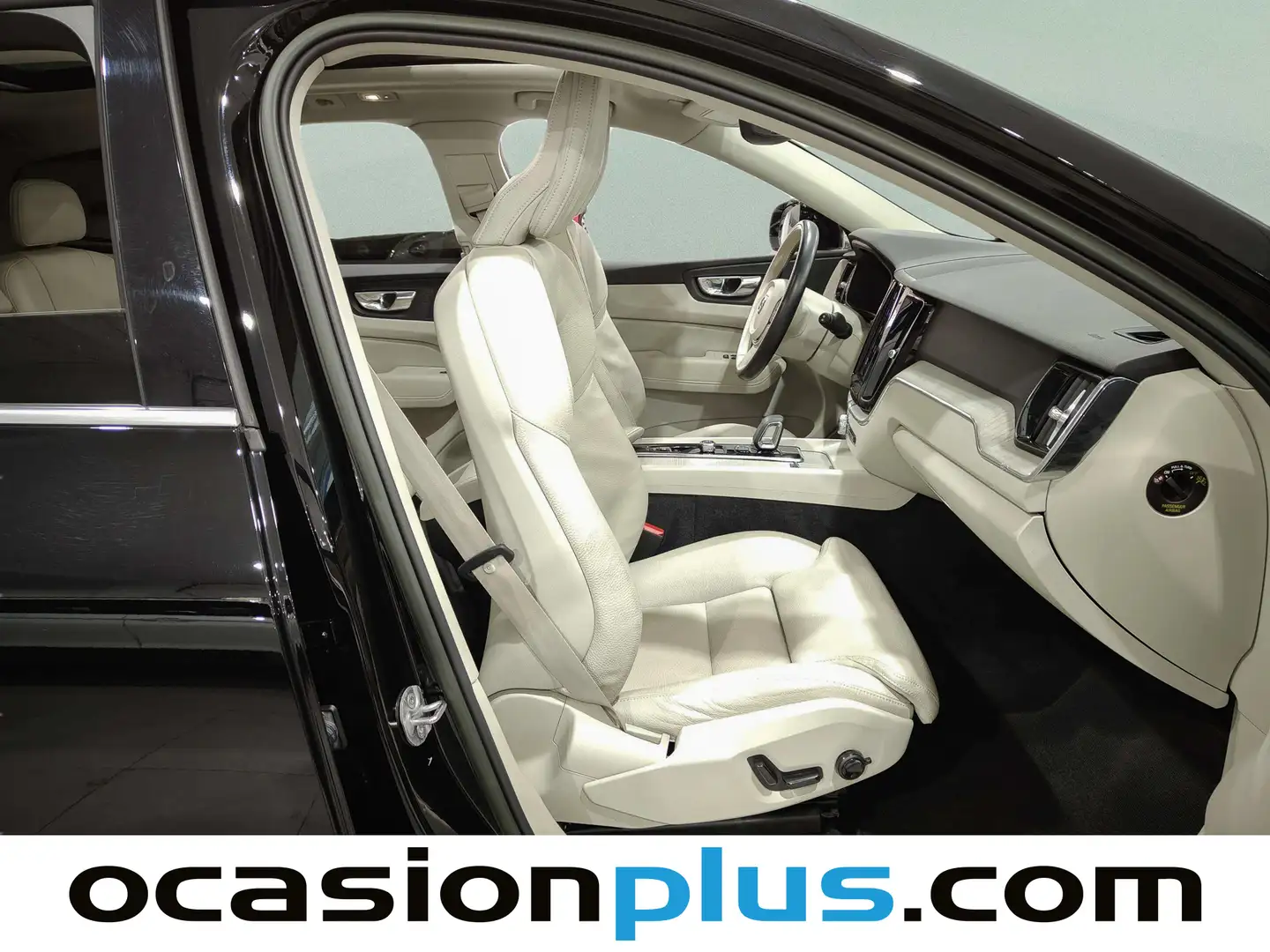 Foto Volvo XC60 Volvo XC60 B4 D Plus Bright AWD Auto (197 CV)