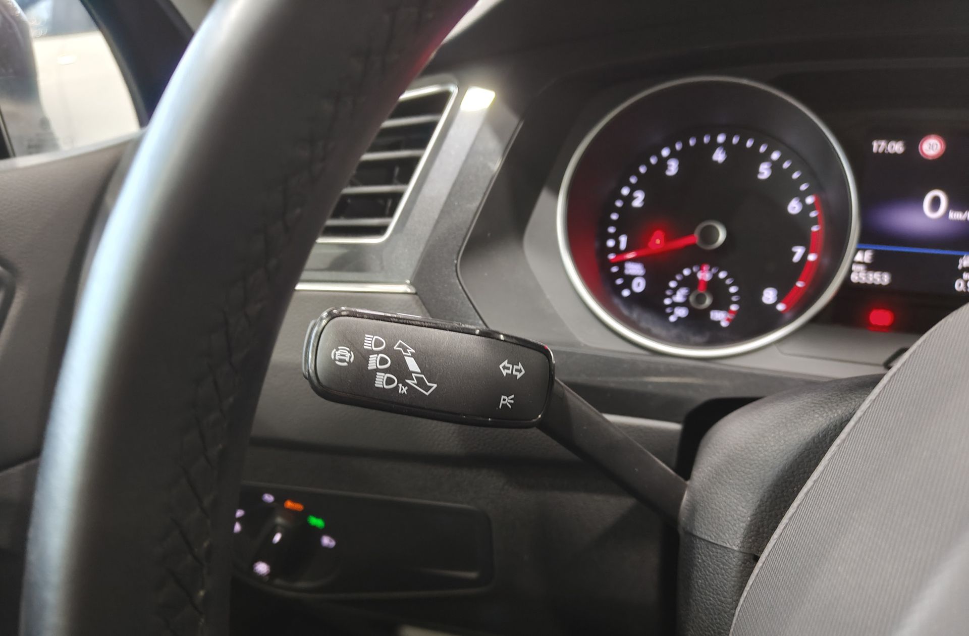 Volkswagen Tiguan Life 1.5 TSI - foto 24