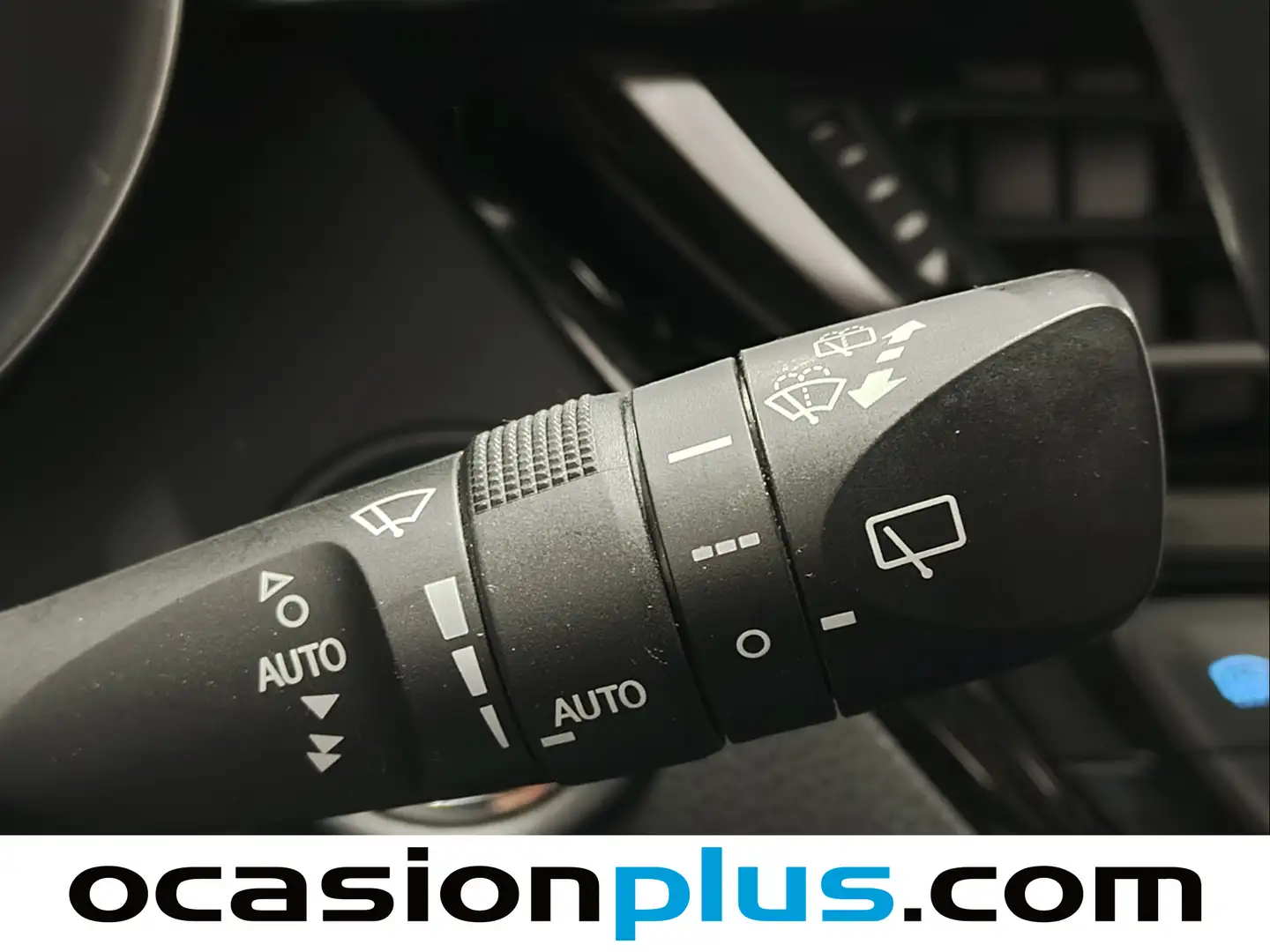 Foto Toyota C-HR Toyota C-HR 1.8 125H Advance (122 CV)