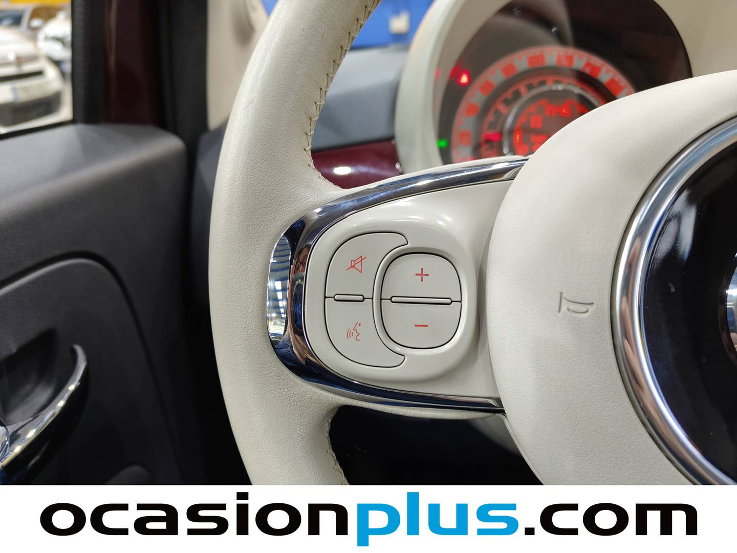 Foto Fiat 500 Fiat 500 1.2 8v Lounge (69 CV)