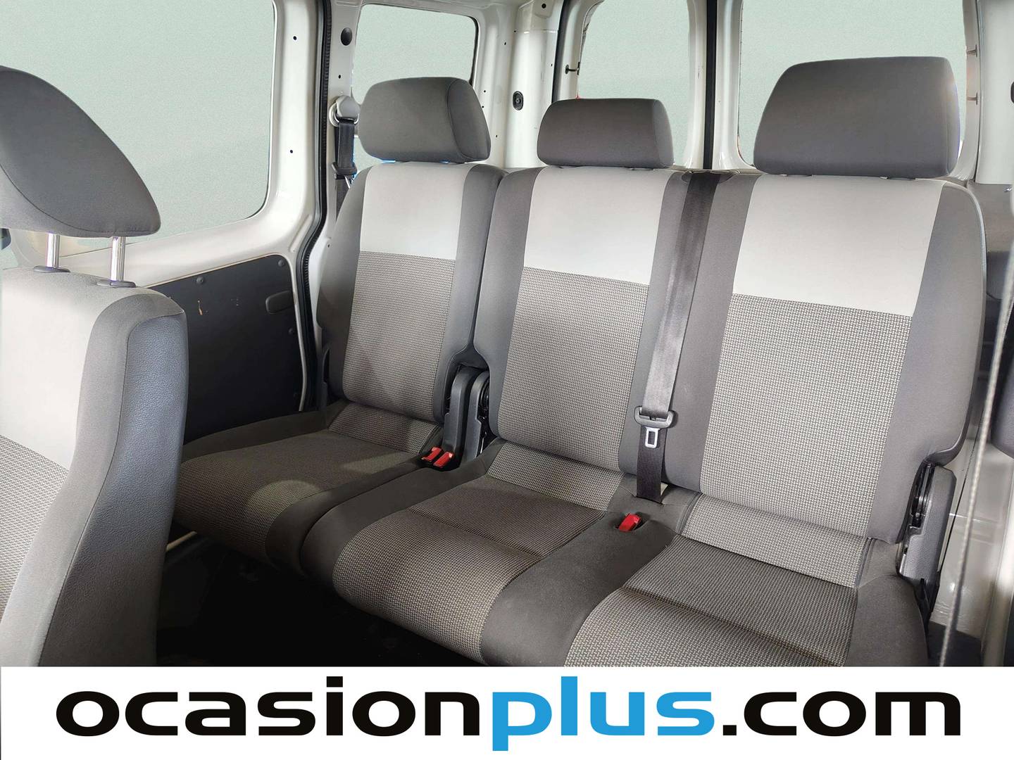 Foto asientos traseros Volkswagen Caddy Volkswagen Caddy Kombi 1.6 TDI (102 CV)