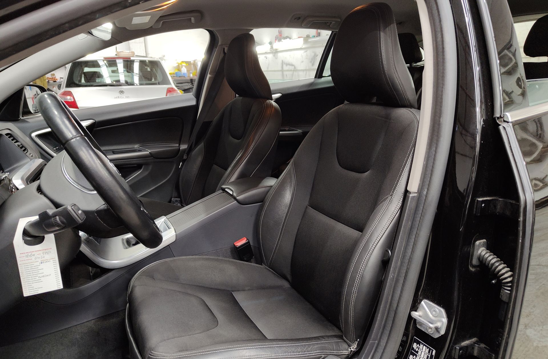 Volvo V60 D3 Momentum - foto 10