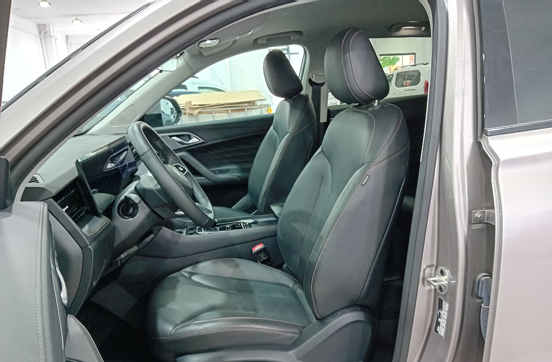 MG HS 1.5T Luxury DCT - foto 11
