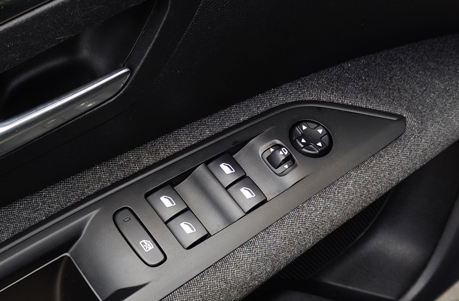 Peugeot 3008 PureTech 130 Active Pack - foto 24