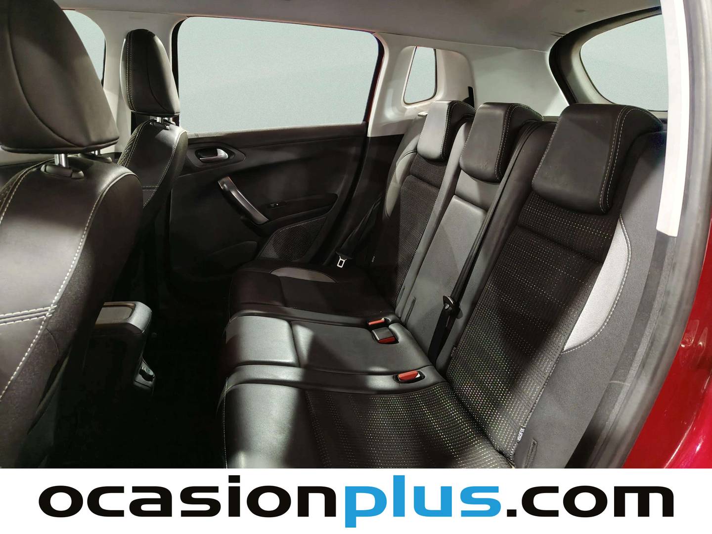 Foto Peugeot 2008 Peugeot 2008 PureTech 110 Allure (110 CV)