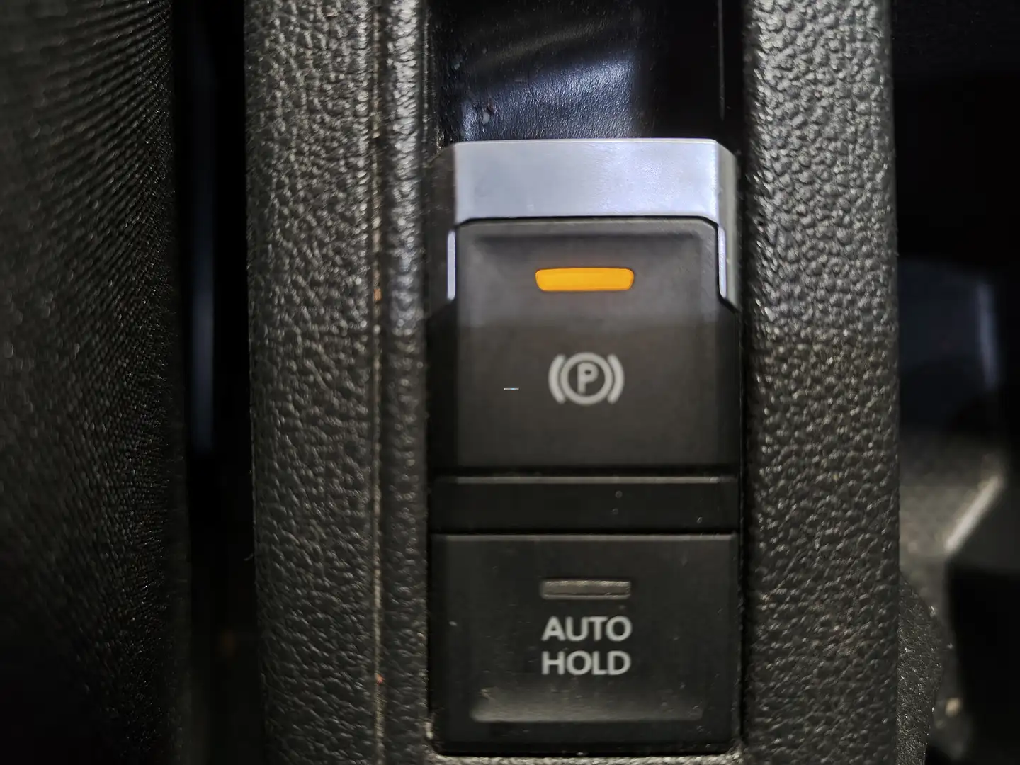 Foto Volkswagen T-Roc Volkswagen T-Roc Advance Style 1.6 TDI (115 CV)