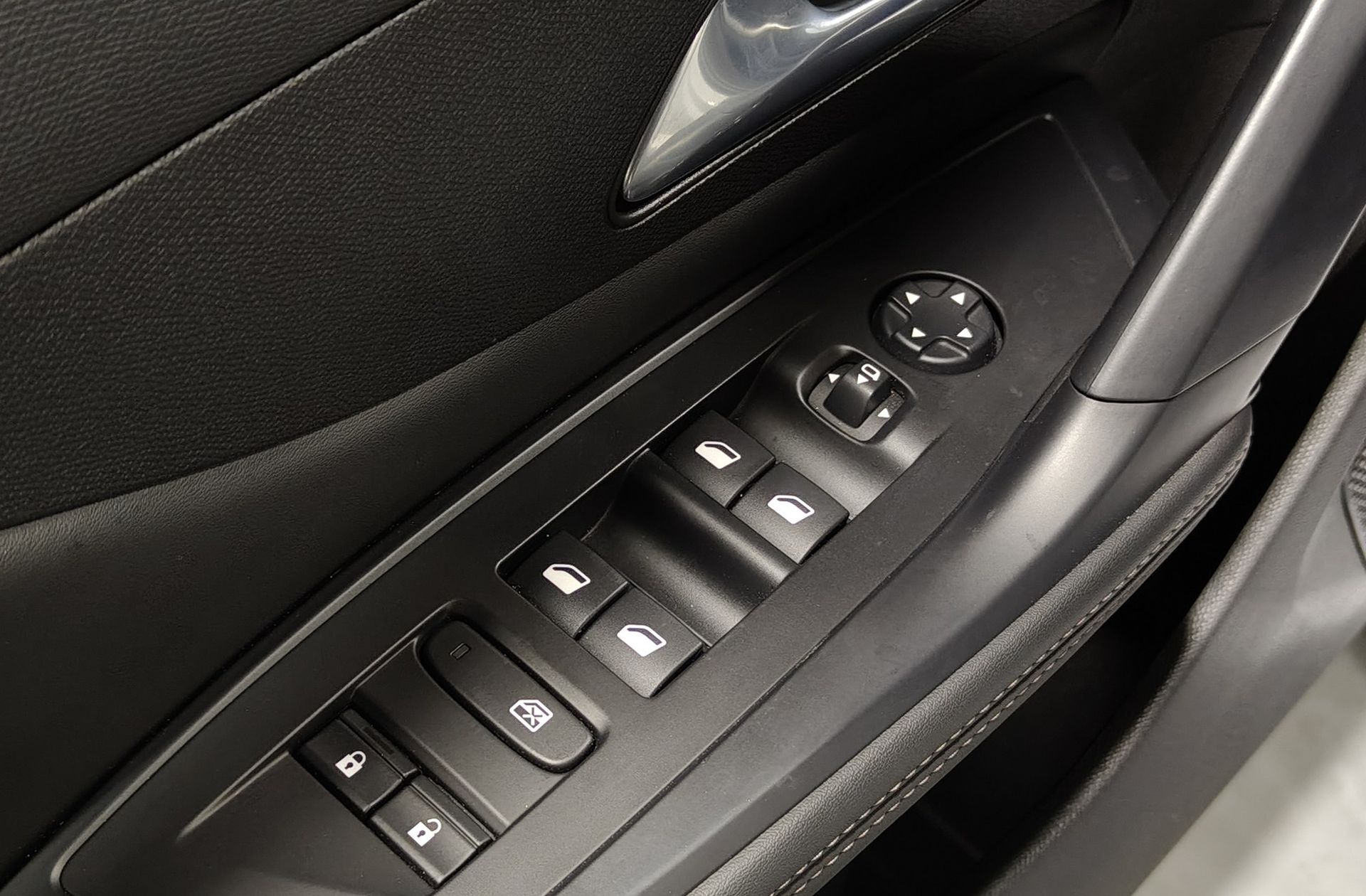Peugeot 308 BlueHDi 130 Allure EAT8 - foto 36