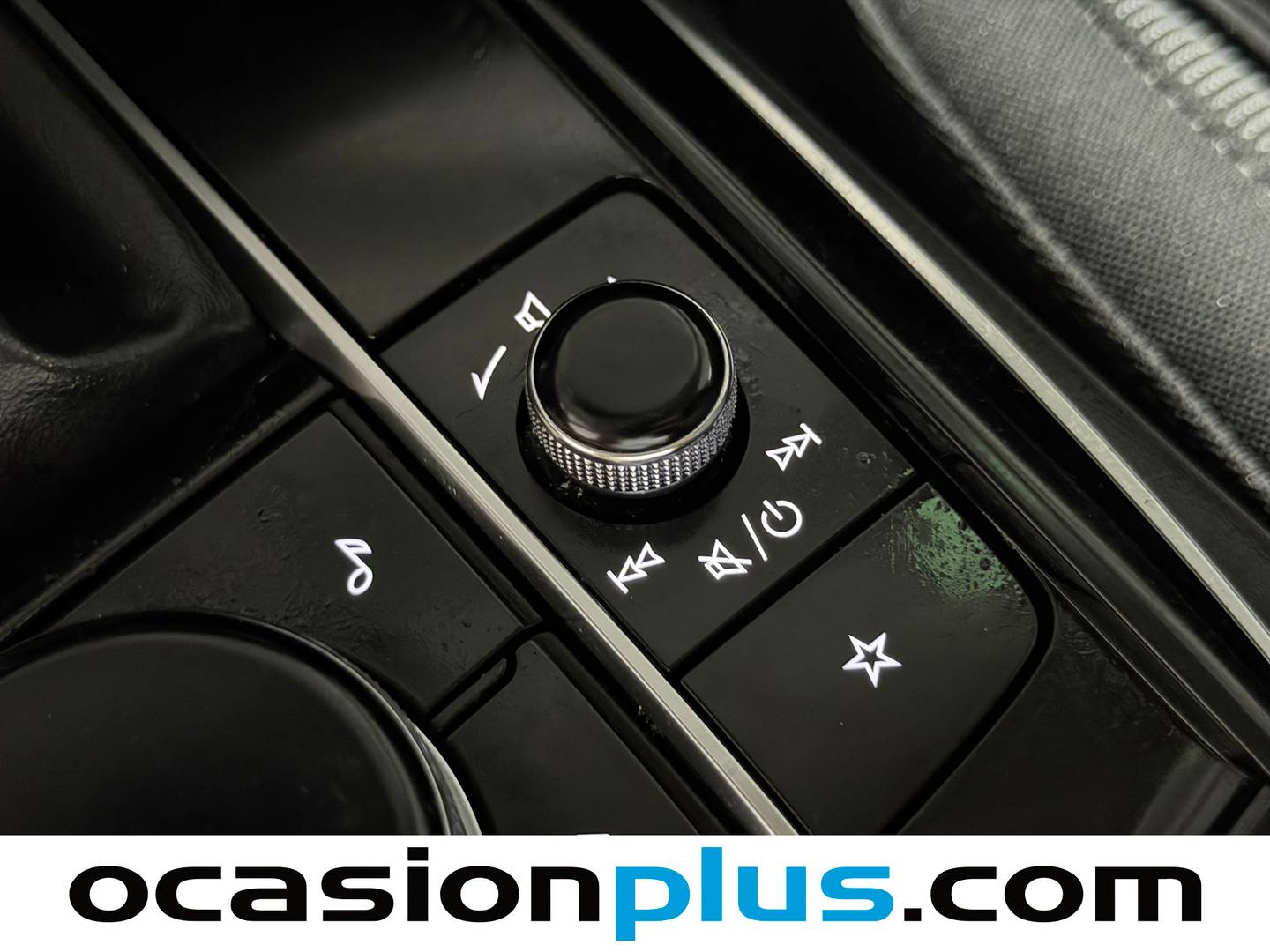 Mazda CX-30 Mazda CX-30 2.0 Skyactiv-G Evolution 2WD AT (122 CV) 122cv