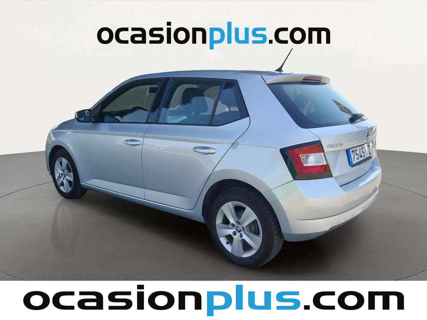 Foto trasera Skoda Fabia Skoda Fabia 1.0 MPI Business (75 CV) izquierda