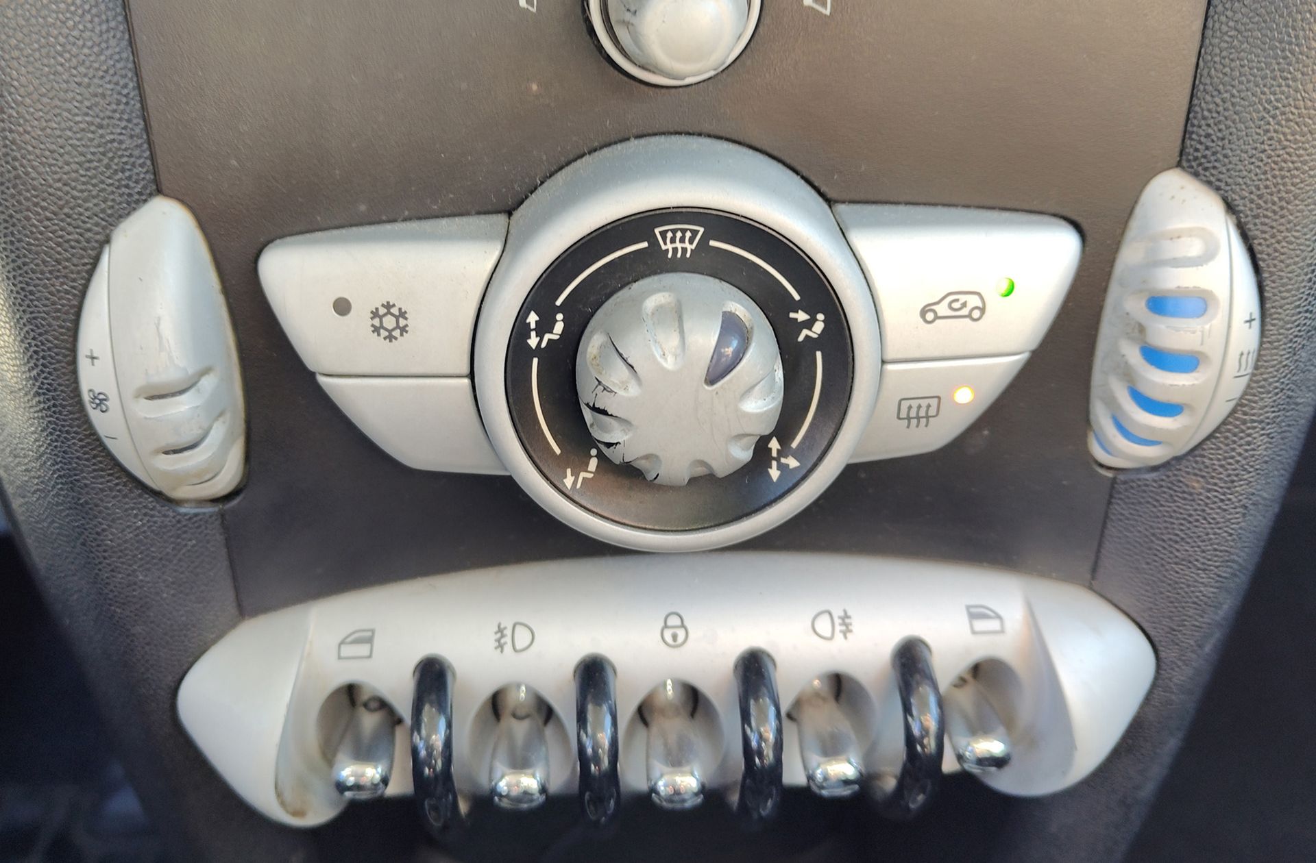 MINI Cooper One - foto 17