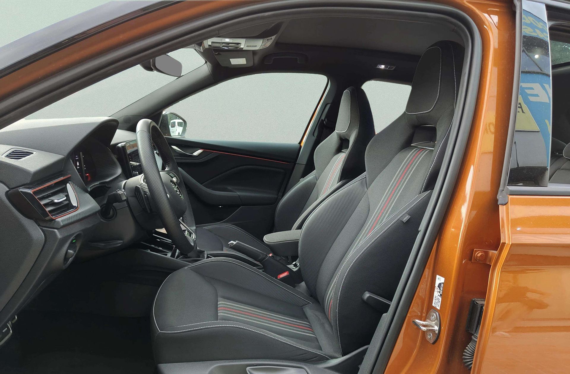 Škoda Kamiq 1.5 TSI Montecarlo DSG - foto 13