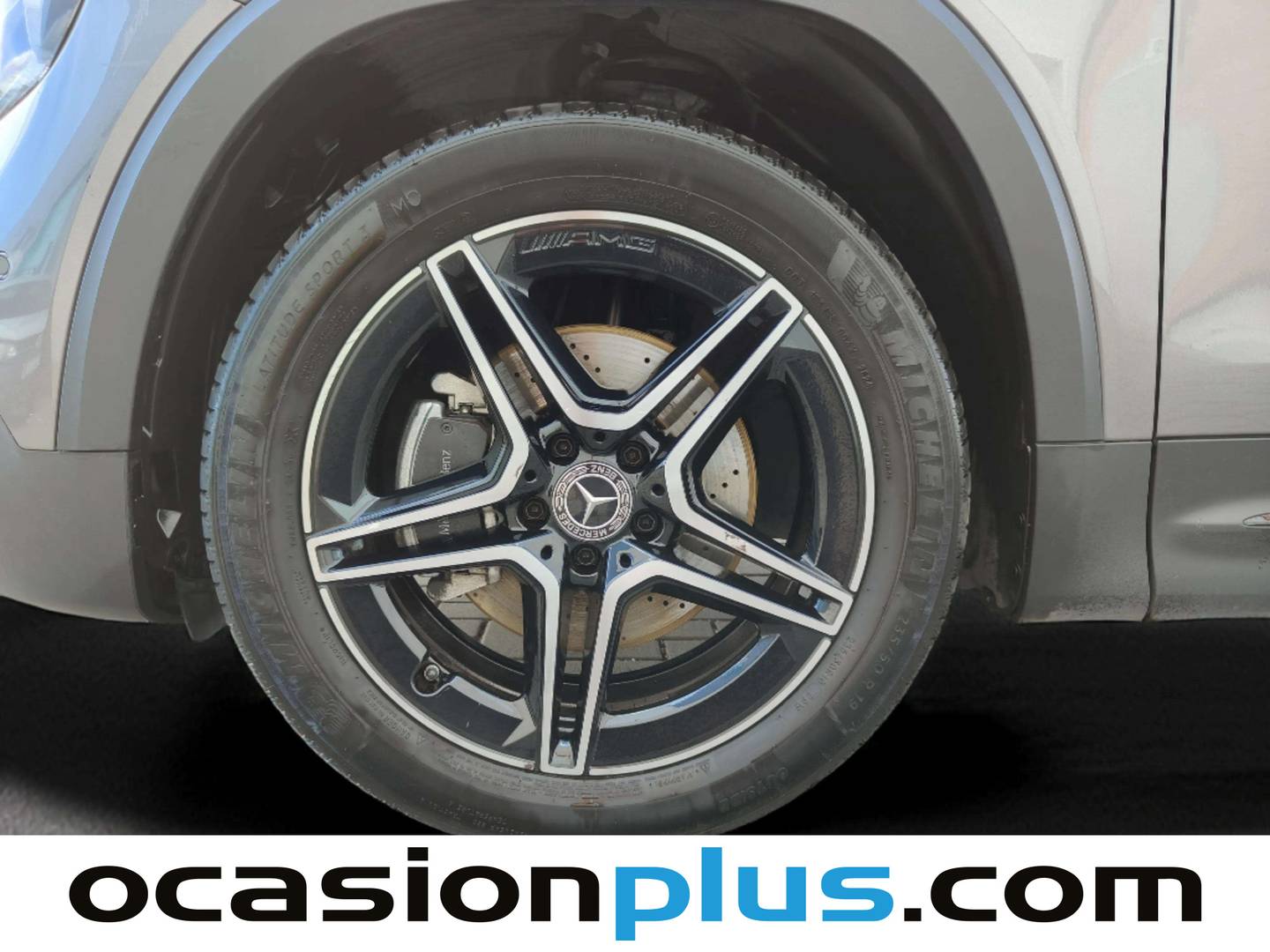 Foto Mercedes GLB Mercedes-Benz GLB 200 d (150 CV) Pack AMG