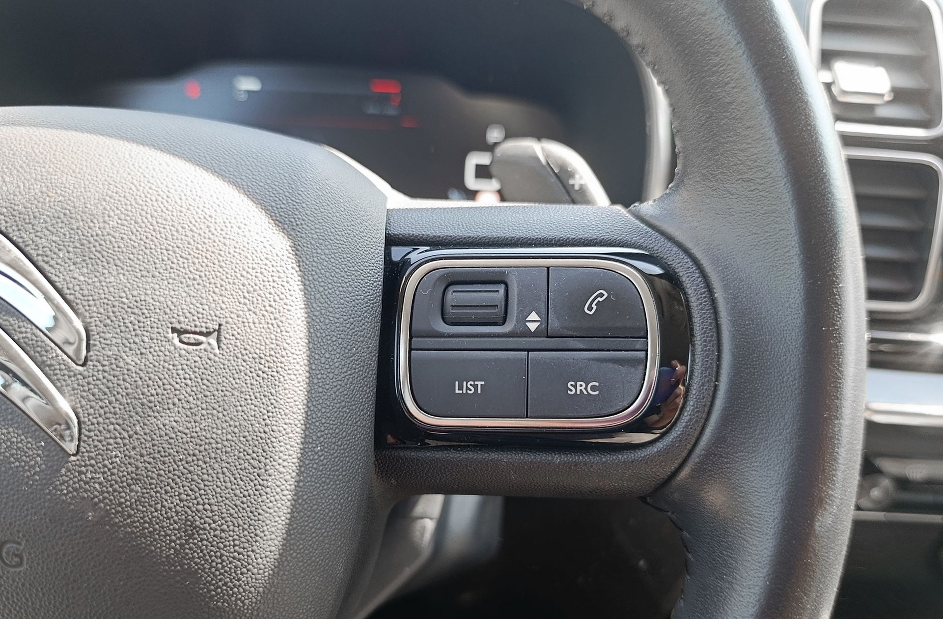 Citroën C5 Aircross BlueHDi 130 Feel EAT8 - foto 32