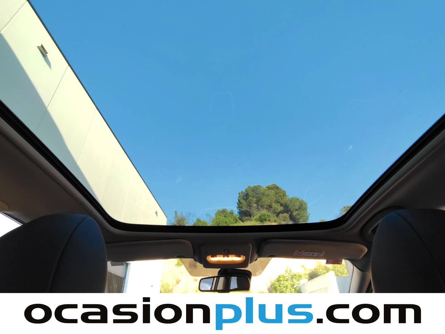 Extras y acabados del Nissan QASHQAI Nissan Qashqai dCi 130 Tekna 4x2 (130 CV)