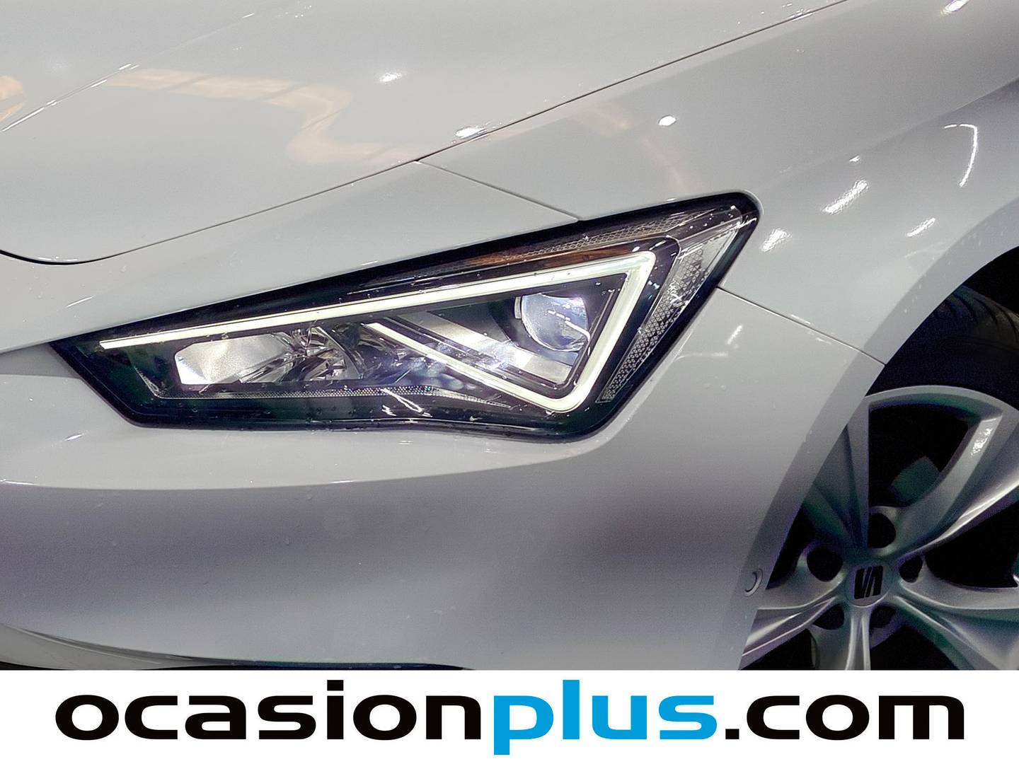 Accesorios del Seat León Seat León 1.0 eTSI S&S FR 25 Aniversario DSG (110 CV)