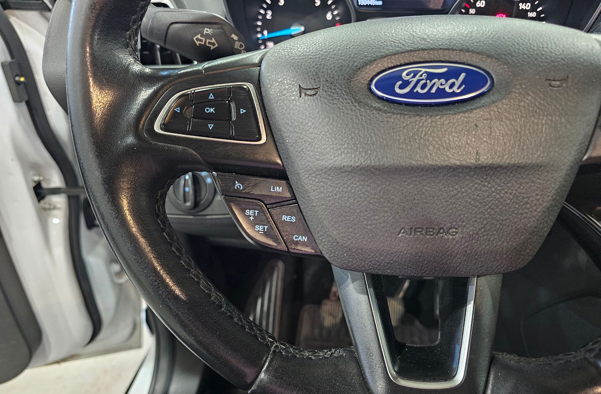 Ford C-Max 1.0 EcoBoost Titanium - foto 24
