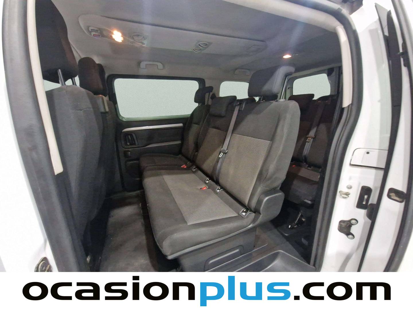 Foto asientos traseros Toyota Proace Verso Toyota Proace Verso 2.0D Shuttle VX L1 (145 CV) 9 Plazas