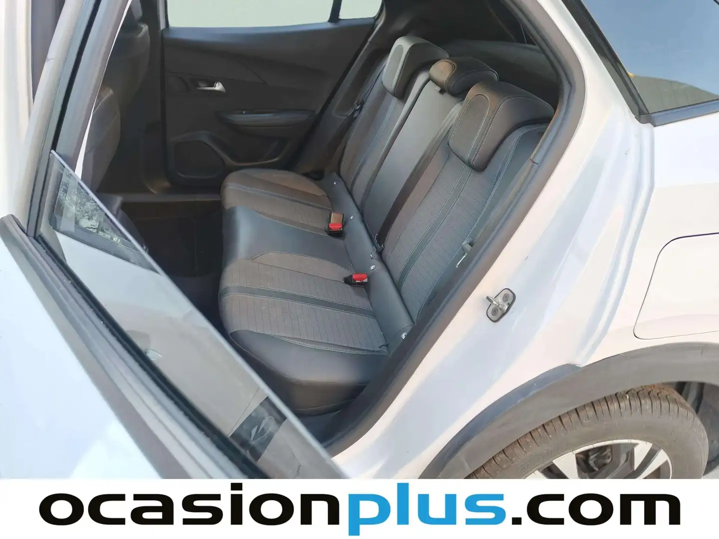 Foto Peugeot 2008 Peugeot 2008 PureTech 100 S&S Allure (100 CV)