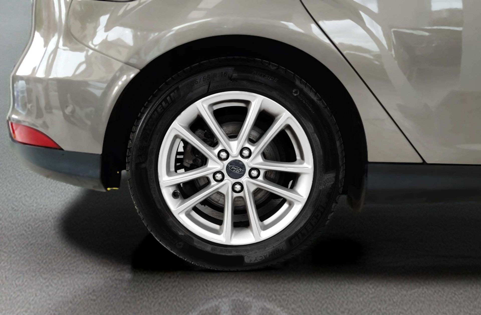 Ford Focus 1.5 TDCi Trend+ - foto 36