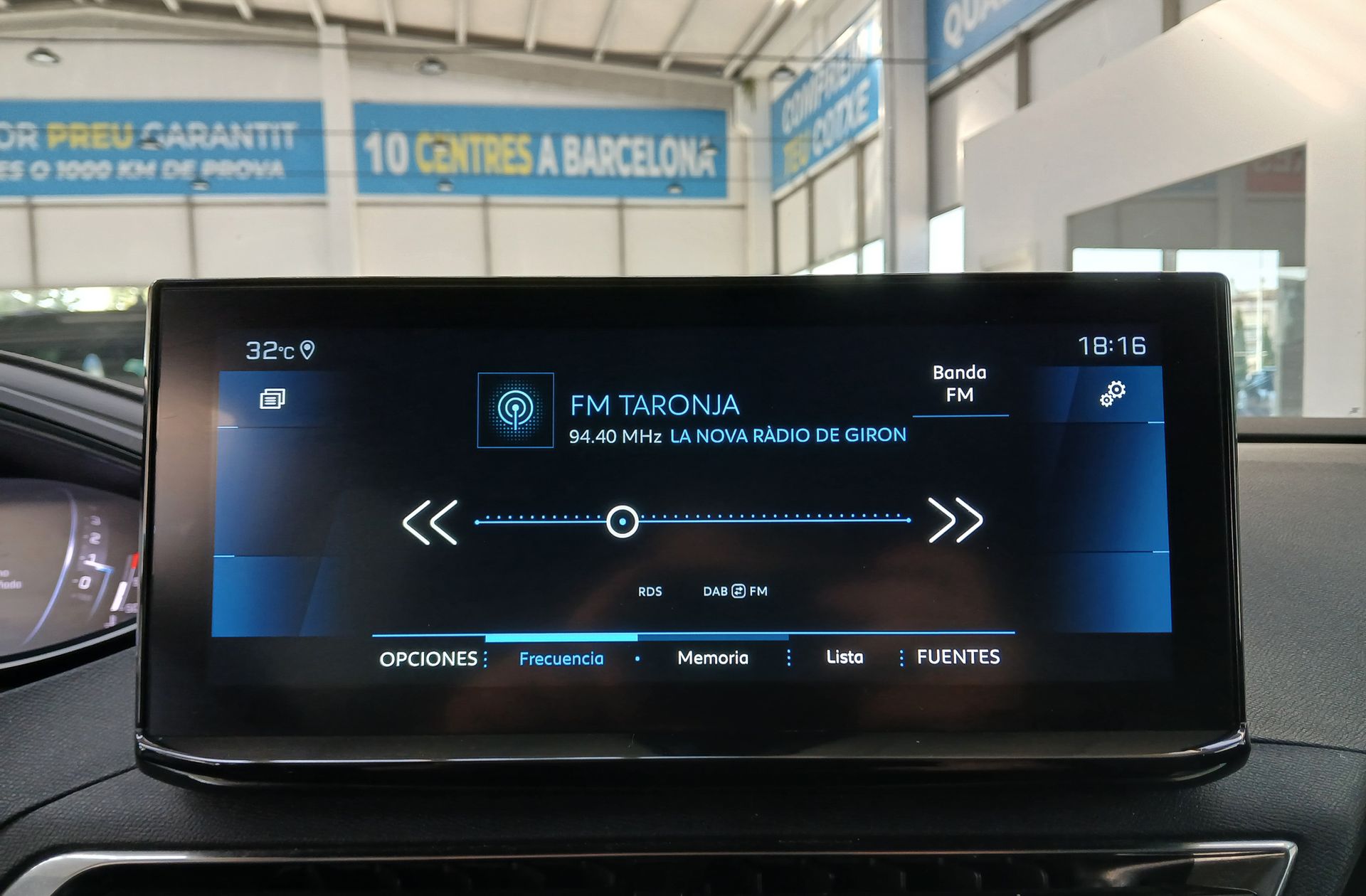 Peugeot 5008 PureTech 130 Allure Pack 7 plazas - foto 37