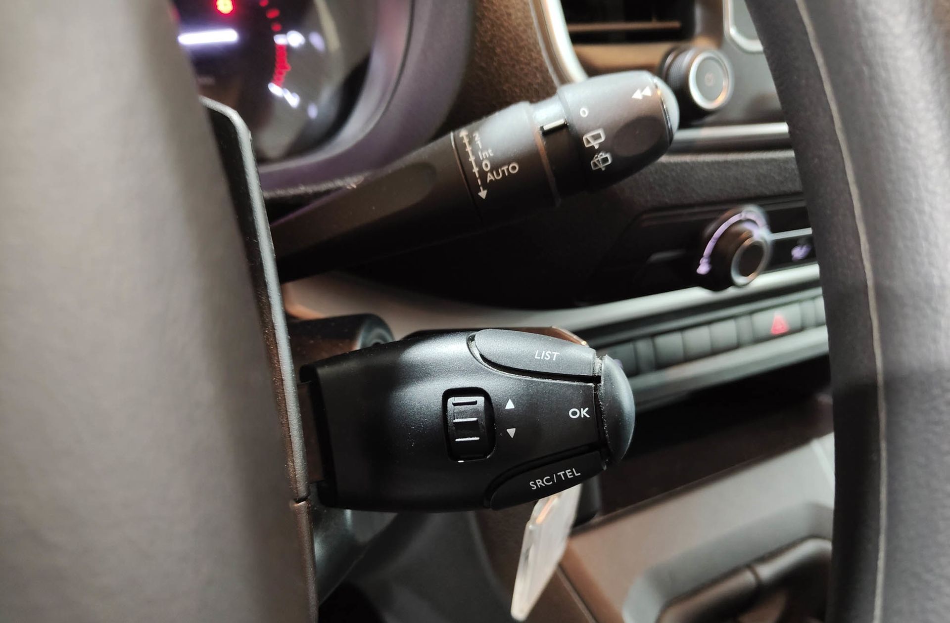 Toyota Proace Verso 2.0D VX Plus Shuttle L1 9 plazas - foto 25
