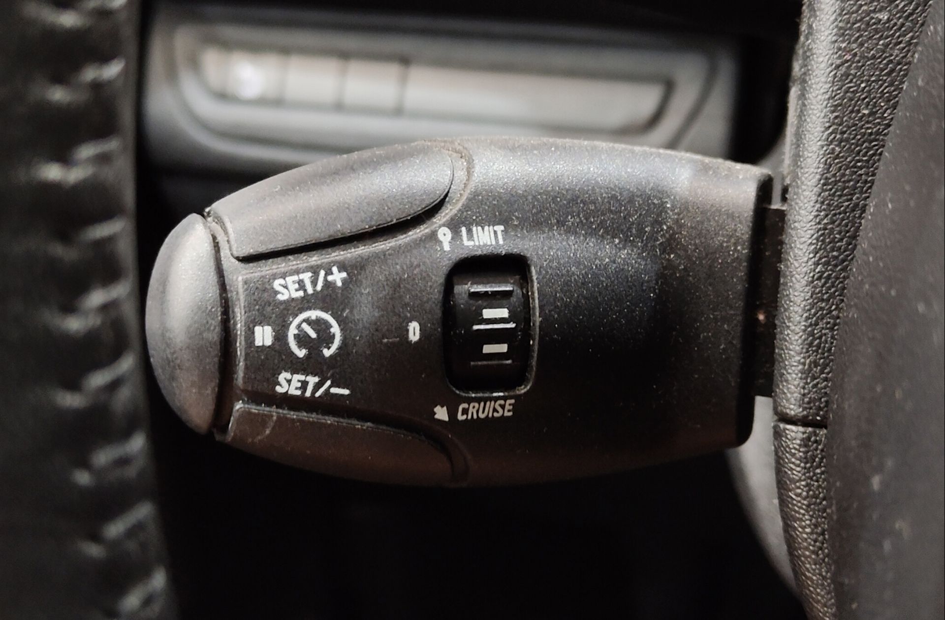 Peugeot 2008 BlueHDi 100 Style - foto 23