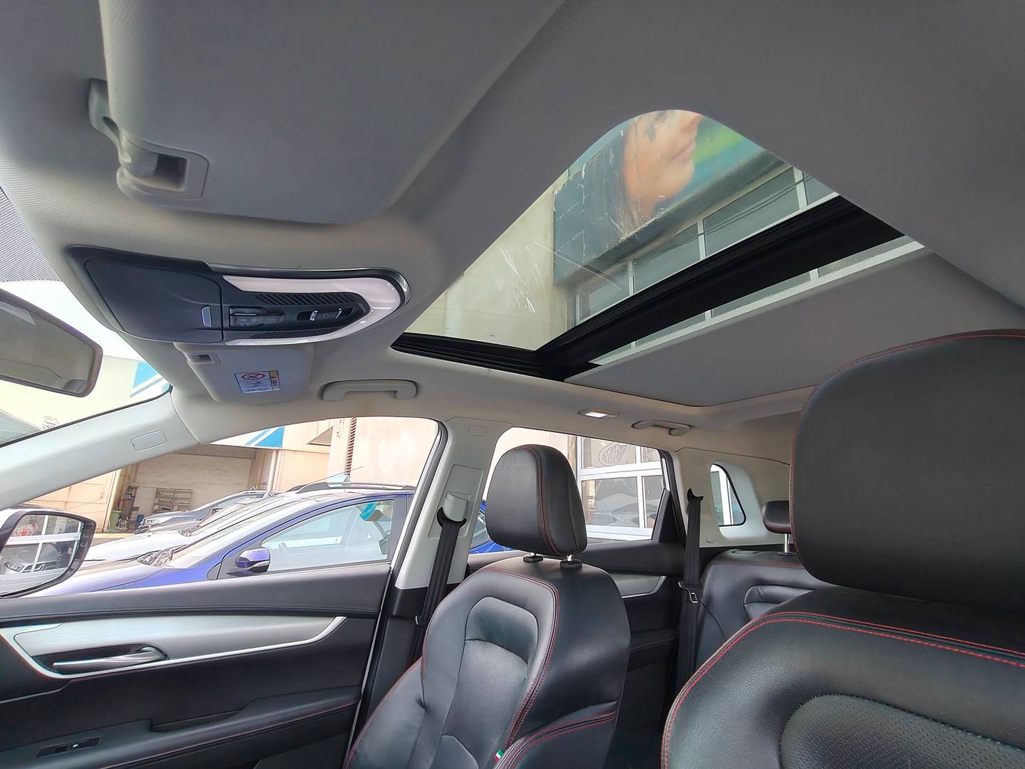 Equipamiento del SWM G01 SWM G01 1.5T Luxury (131 CV)