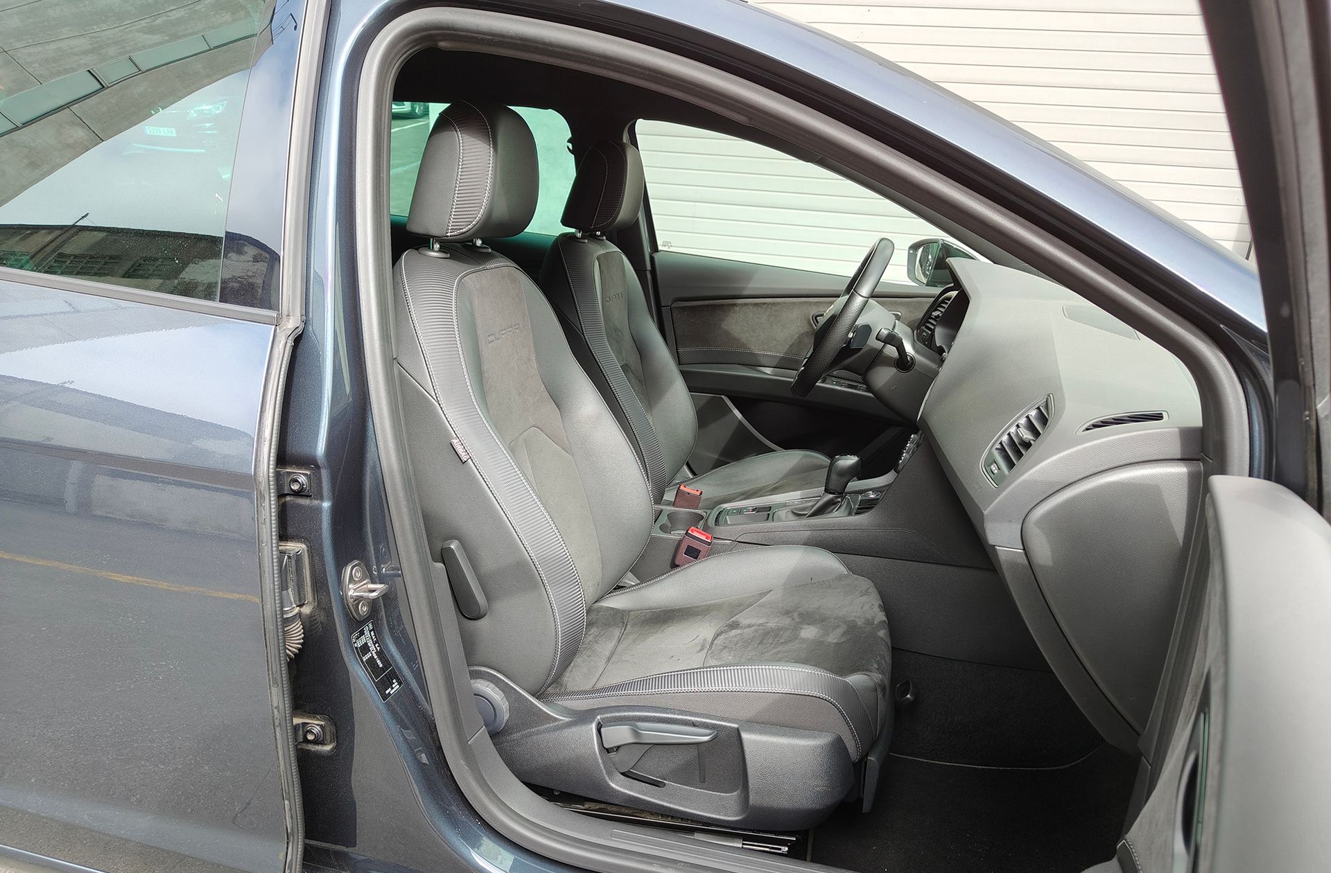 SEAT León ST 2.0 TSI Cupra DSG - foto 22