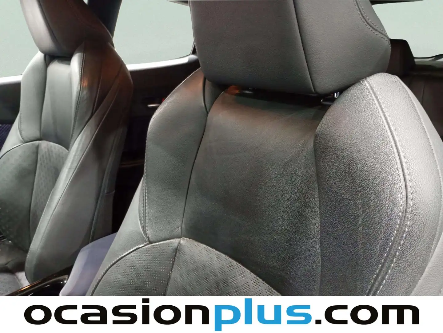 Foto Toyota C-HR Toyota C-HR 1.8 125H Dynamic Plus (122 CV)