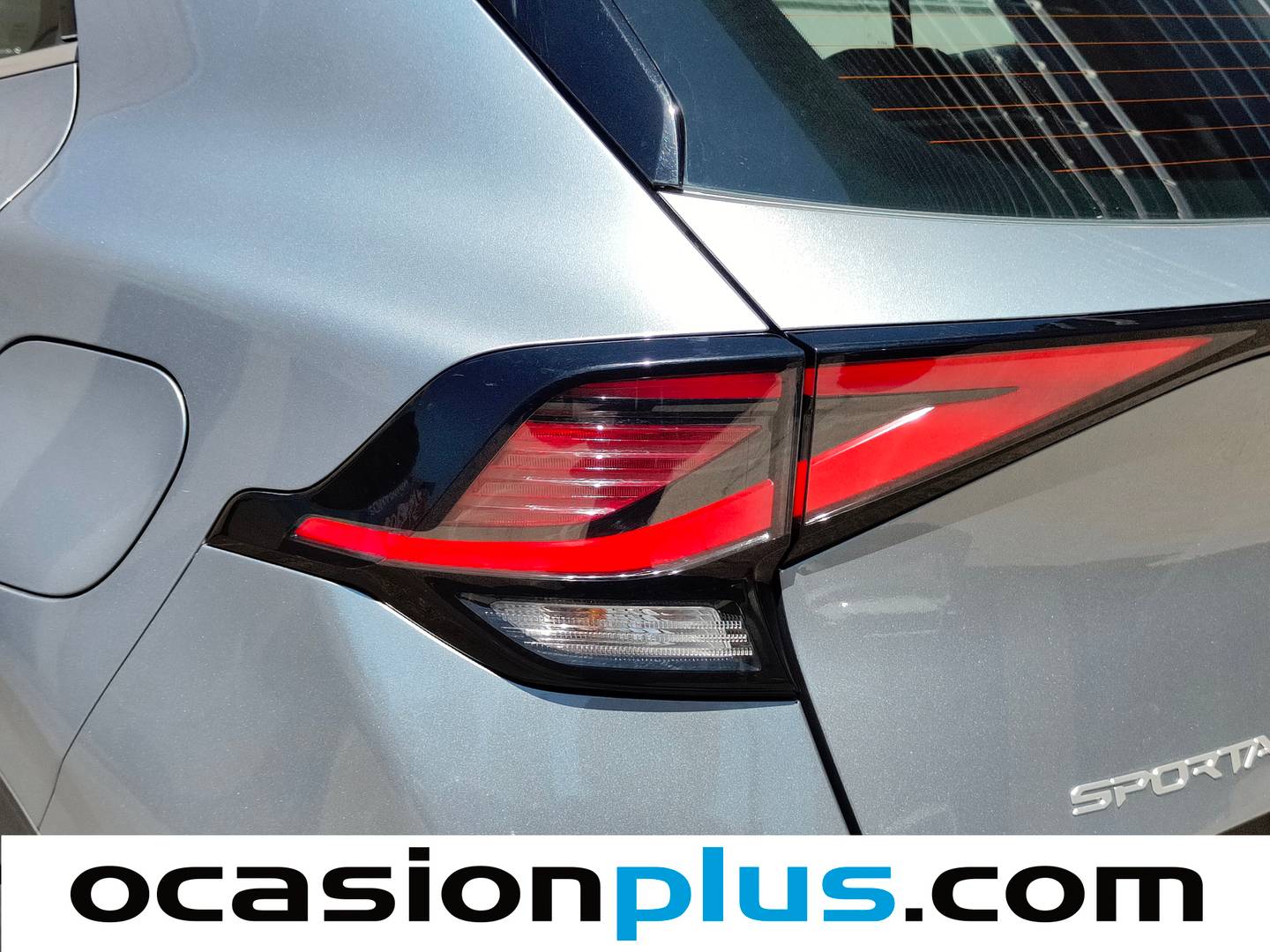 Accesorios del KIA Sportage KIA Sportage 1.6 CRDi MHEV Drive 4x2 (136 CV)