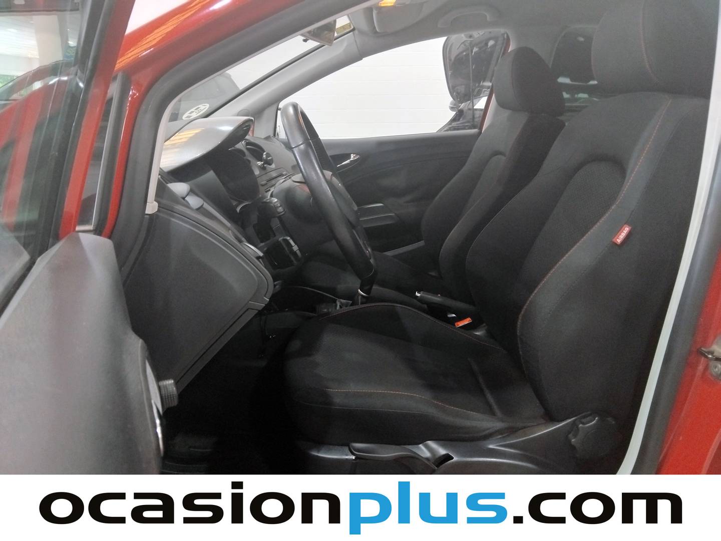 Foto asientos delanteros Seat Ibiza Seat Ibiza 1.6 TDI CR FR (105 CV)