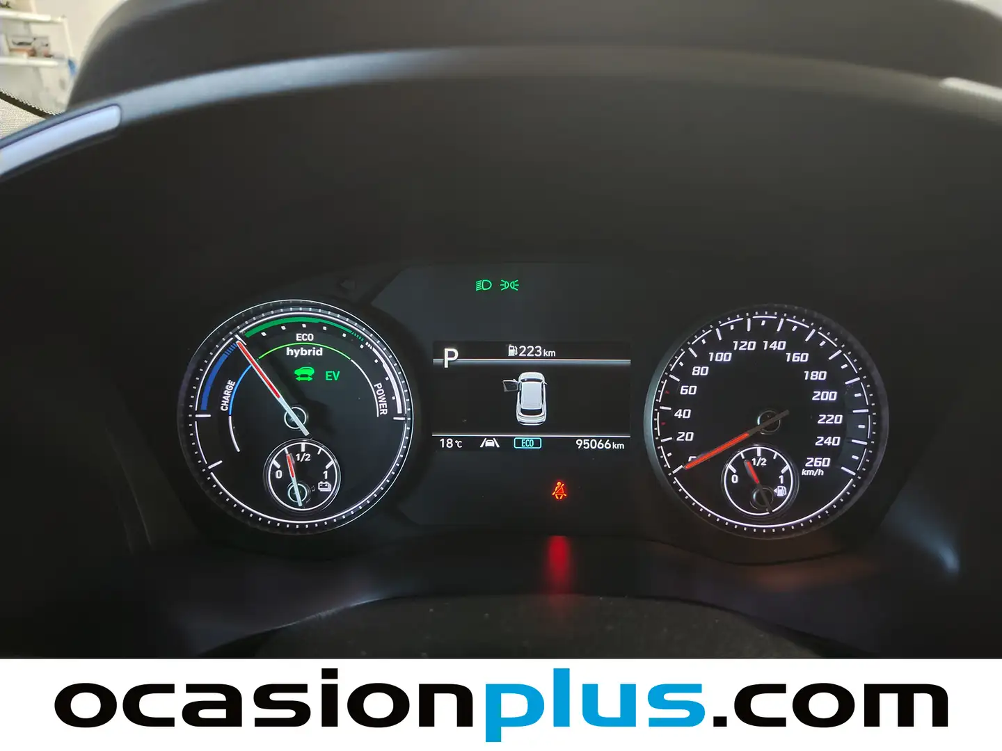 Foto Hyundai Santa Fe Hyundai Santa Fe 1.6 TGDi HEV Maxx 4x2 Auto (230 CV) 7 Plazas