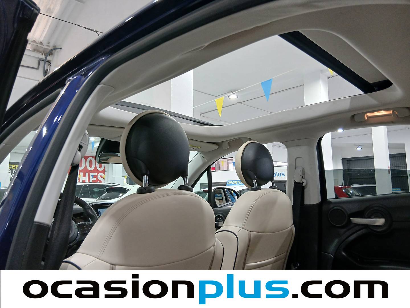 Equipamiento del Fiat 500X Fiat 500X 1.3 Firefly S&S Yacht Club Capri DCT (150 CV)
