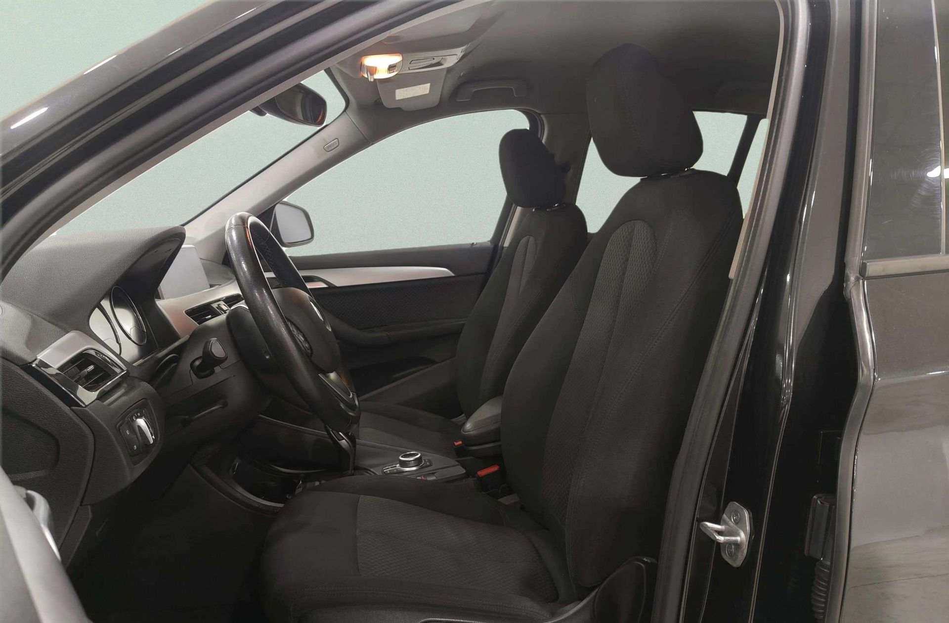 BMW X1 sDrive18d - foto 11