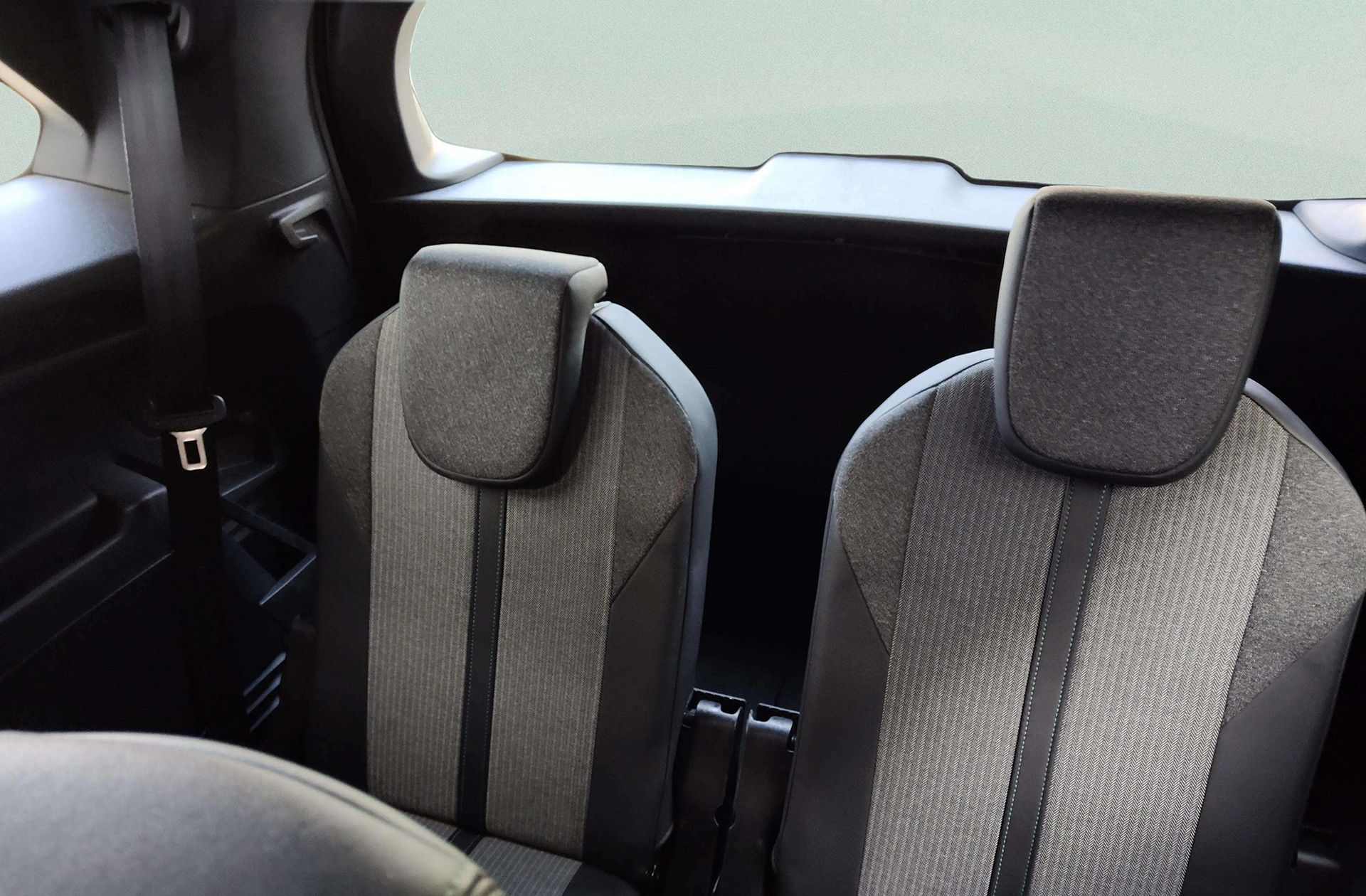 Peugeot 5008 1.2 Allure Pack eDCS6 7 plazas - foto 6