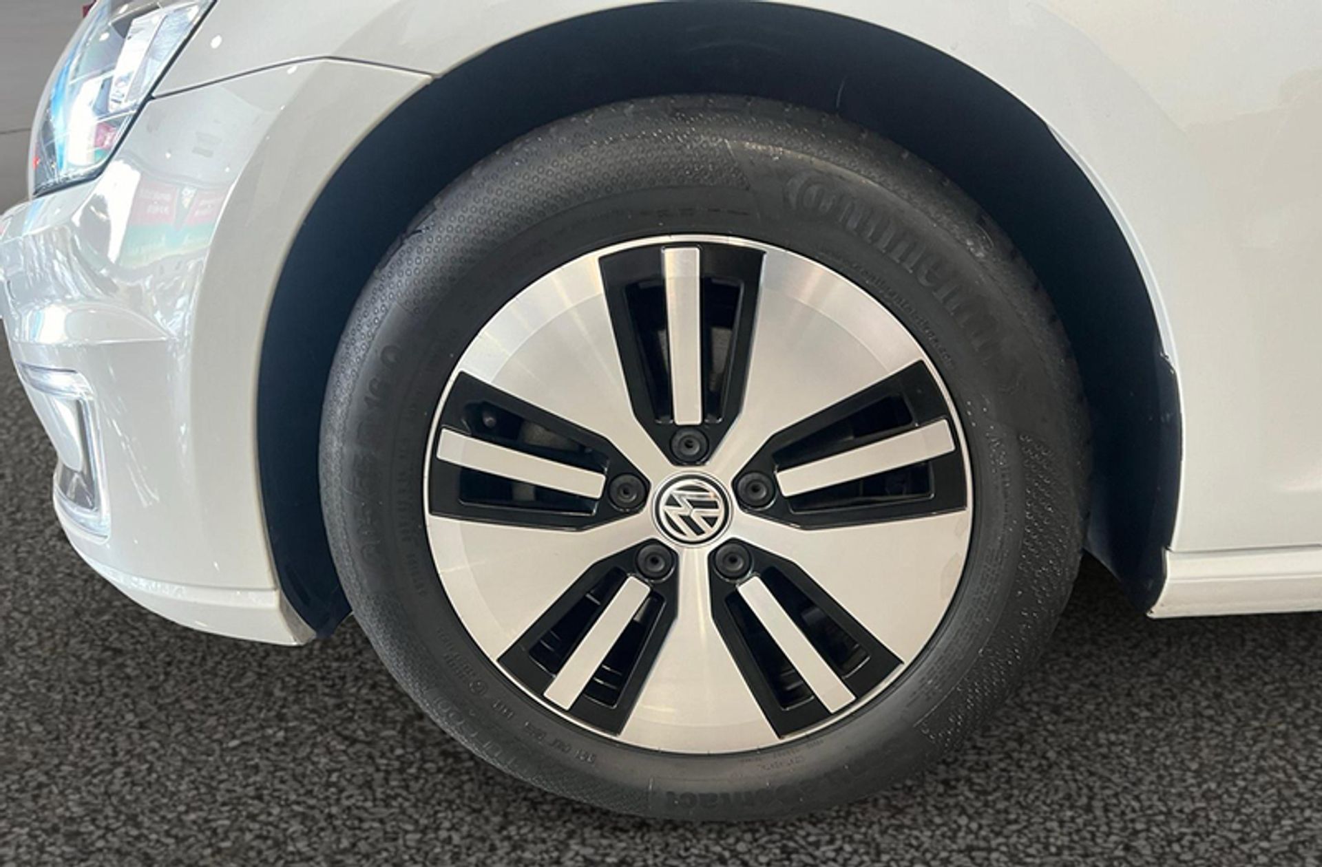 Volkswagen Golf e-Golf ePower - foto 37