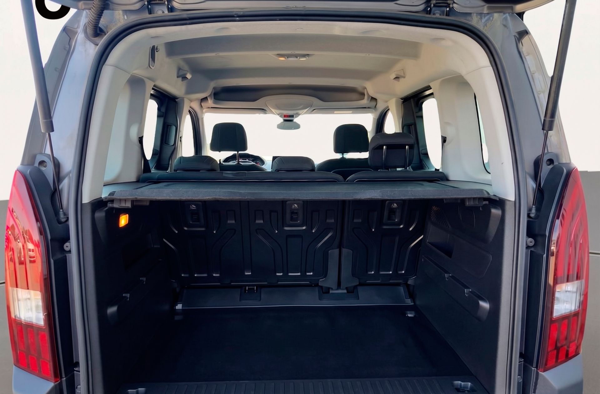 Peugeot Rifter PureTech Allure Standard - foto 14