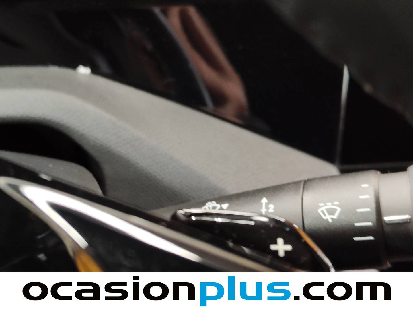 Peugeot 408 Peugeot 408 Allure PHEV 180 e-EAT8 (181 CV) seminuevo