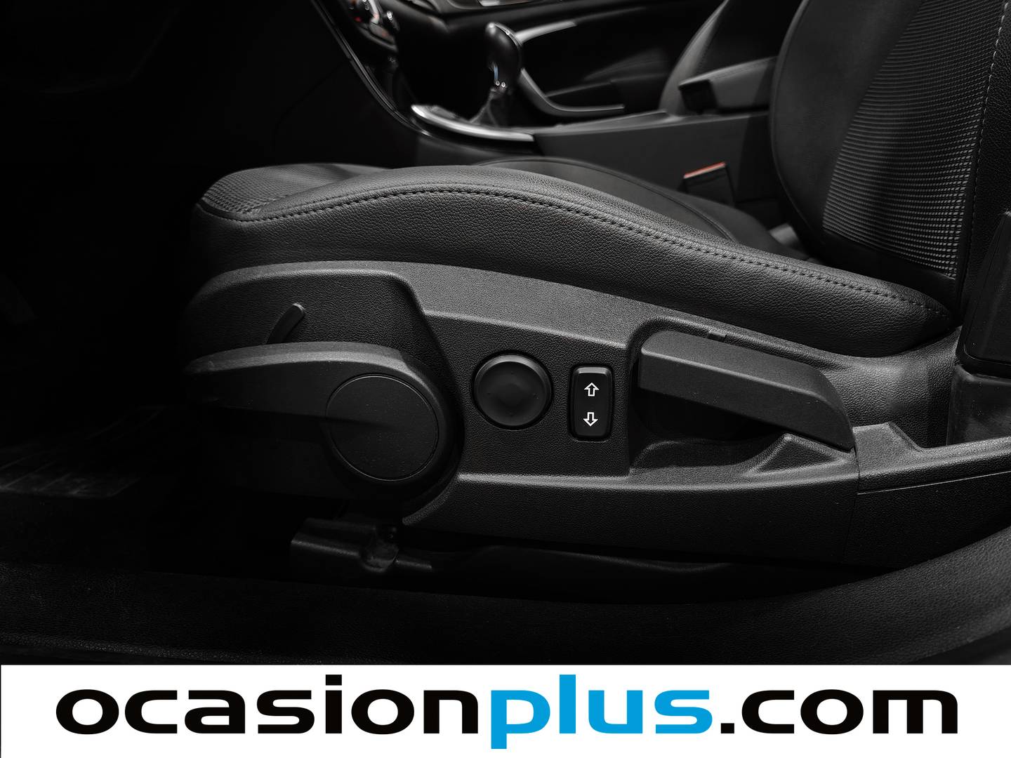 Equipamiento del Opel Insignia Opel Insignia 2.0 CDTI Cosmo (130 CV)