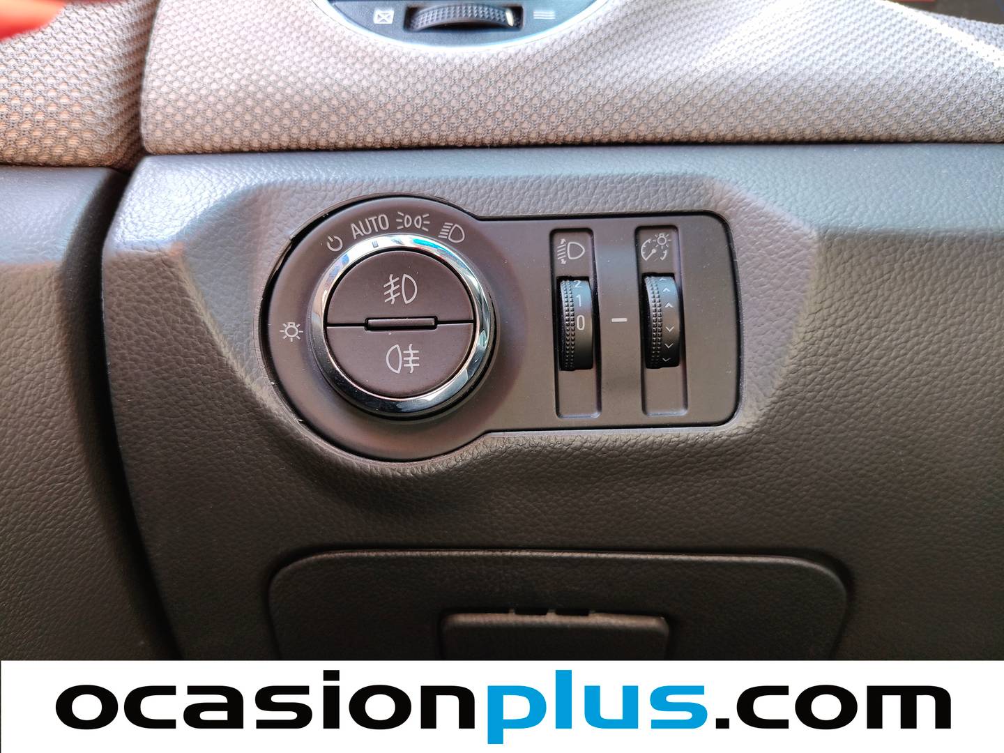 Equipamiento del Chevrolet Cruze Chevrolet Cruze 2.0 VCDI 16V LT (150 CV)